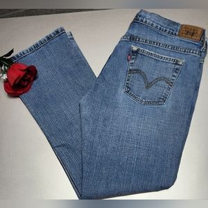 Women's Levi Jeans sz 10S